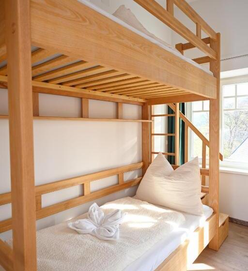 패밀리 스위트, Waldschlössl Schneedörfl