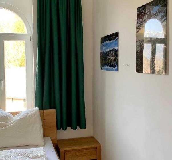 기본룸, Waldschlössl Schneedörfl