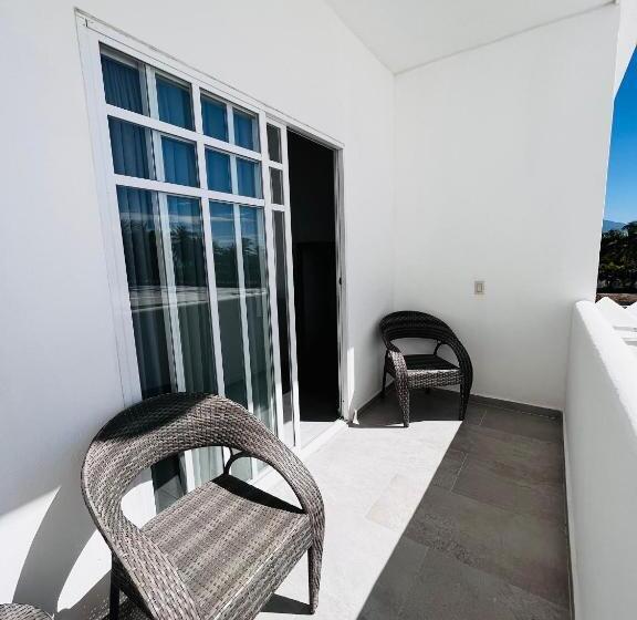 스탠다드 트리플 룸, Baos