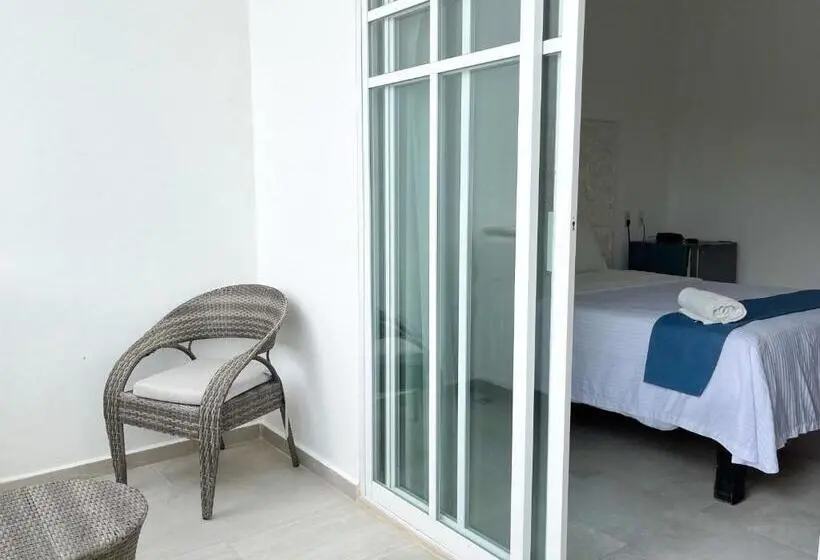 Standard Kolmen Hengen Huone, Baos