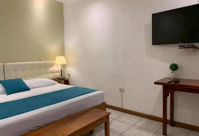 اتاق سوپریور با تخت بزرگ, Casa D´cristhi
