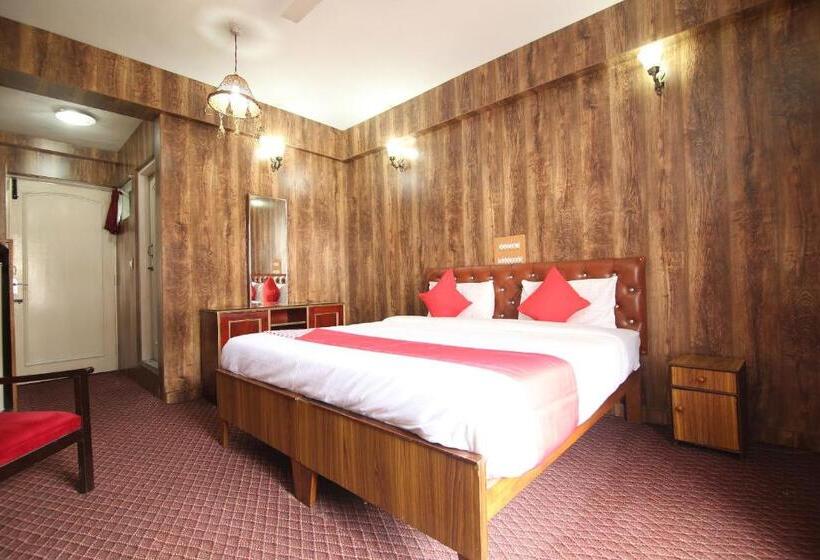 デラックスルーム, International