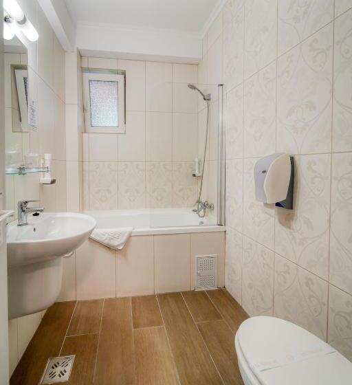 이그제큐티브 스위트, Szeifert