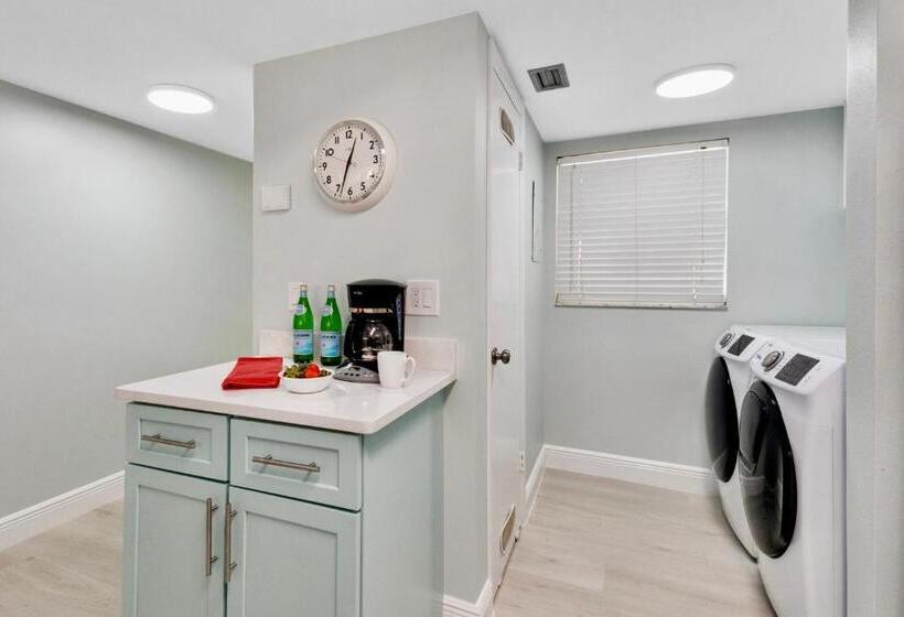 Deniz Manzaralı 3 Yatak Odalı Daire, Spanish Main