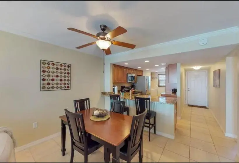 プールの見える１ベッドルームアパートメント, Spanish Main   Cocoa Beach Oceanfront Condos Near Port Canaveral