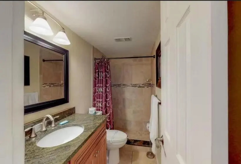 プールの見える１ベッドルームアパートメント, Spanish Main   Cocoa Beach Oceanfront Condos Near Port Canaveral