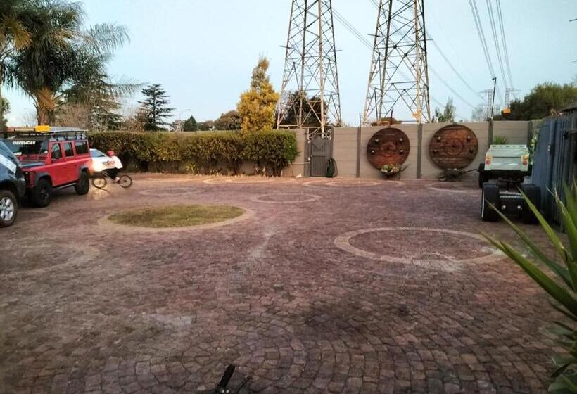 Номер Deluxe, Bosveld In Die Stad