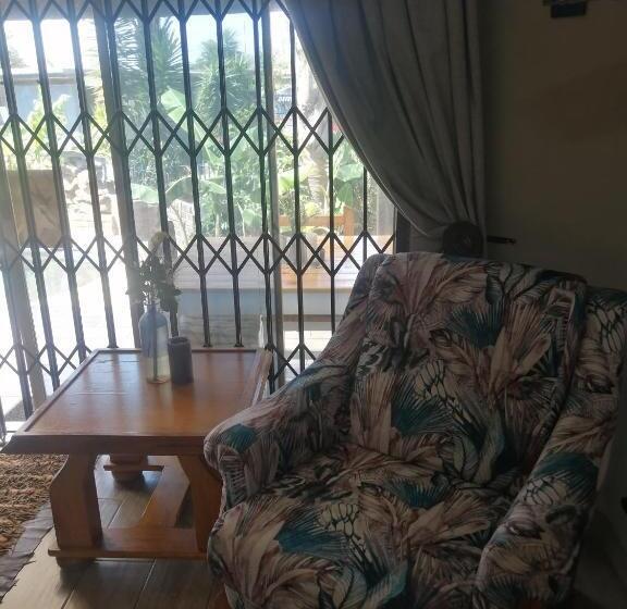 Номер Deluxe Вид на Бассейн, Bosveld In Die Stad