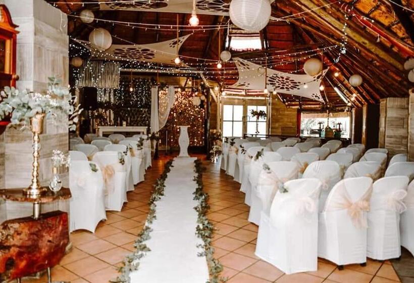 Номер Deluxe Вид на Бассейн, Bosveld In Die Stad