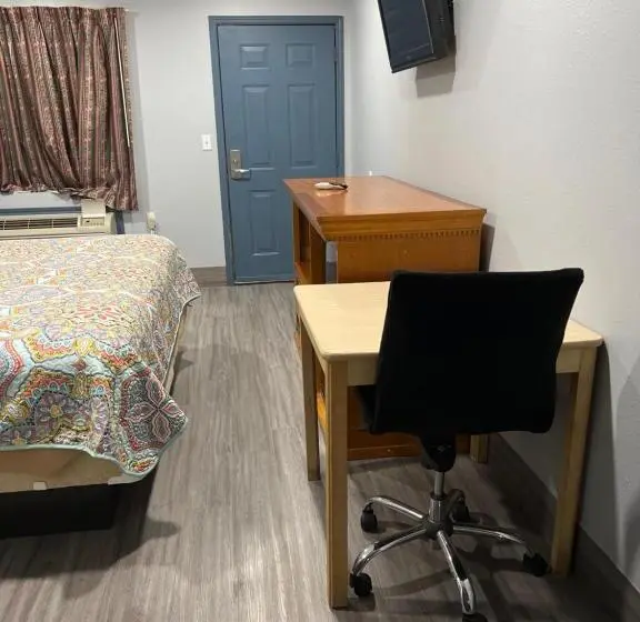 キングサイズベッドのスタンダードルーム, Budget Inn