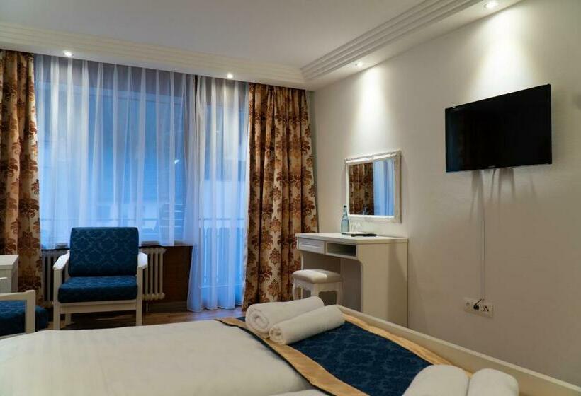 Номер Deluxe с Балконом, Eleon