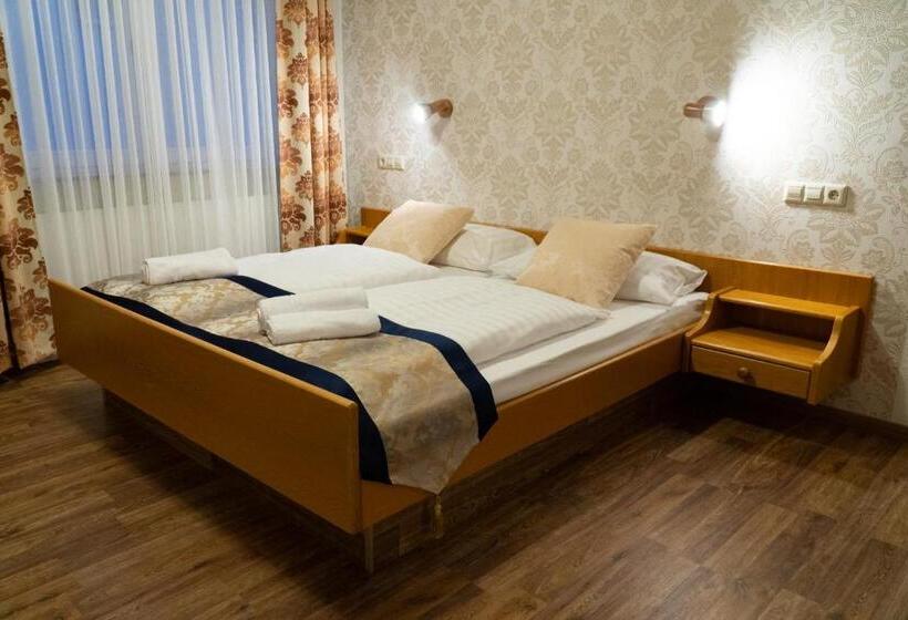 Номер Deluxe, Eleon