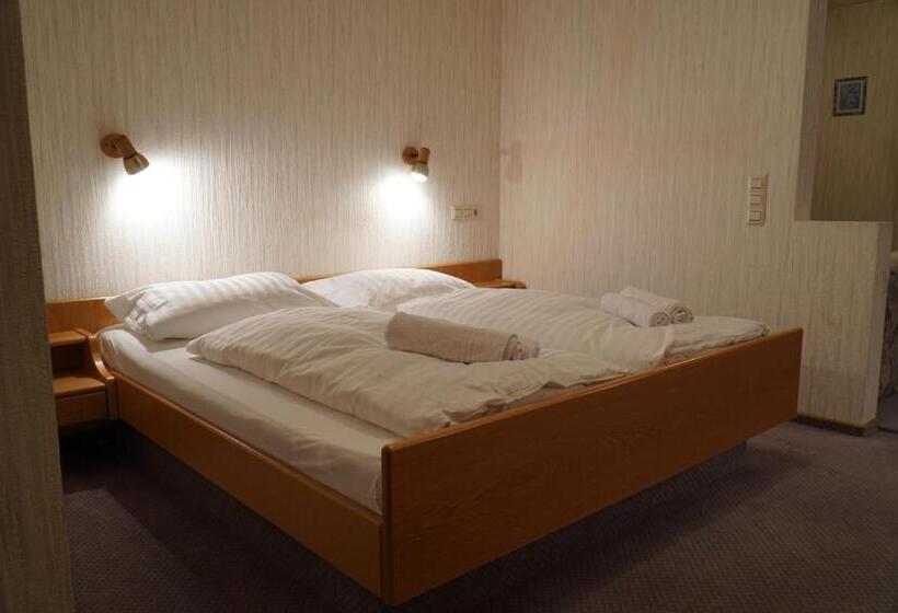 Семейный Номер, Eleon