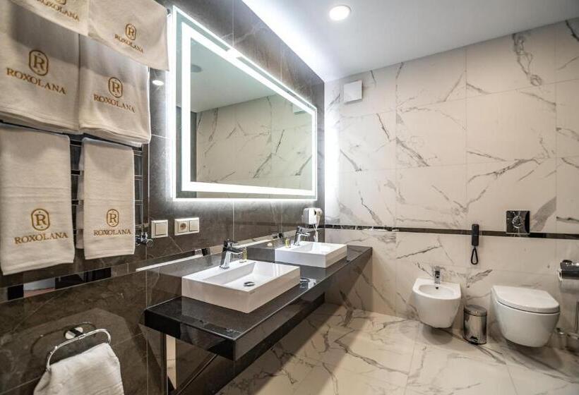 سوییت جونیور راحتی, Grand Hotel Roxolana