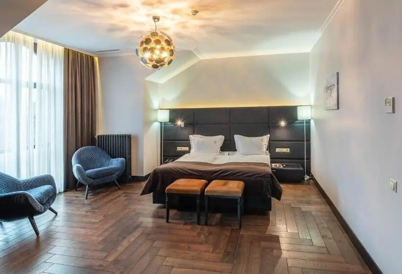 Ullakkosviitti, Grand Hotel Roxolana