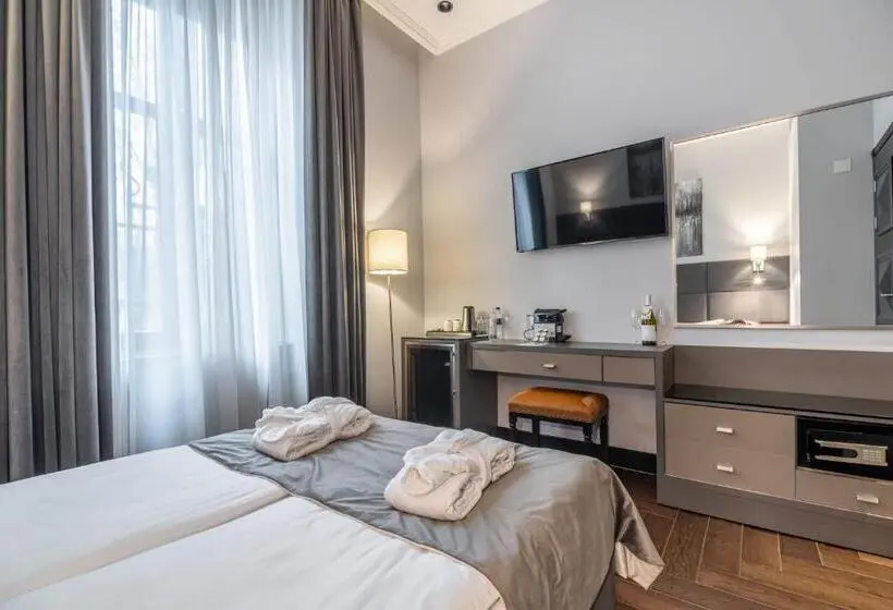 Economy-huone, Grand Hotel Roxolana