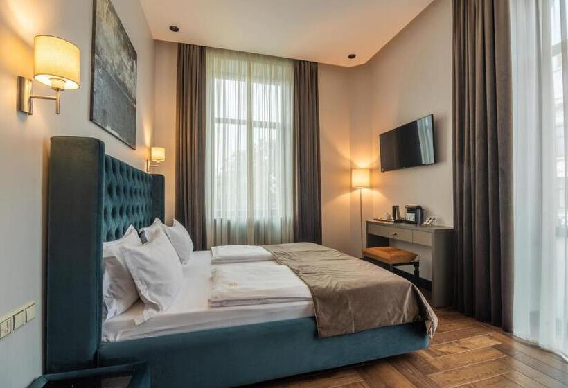 اتاق سوپریور, Grand Hotel Roxolana