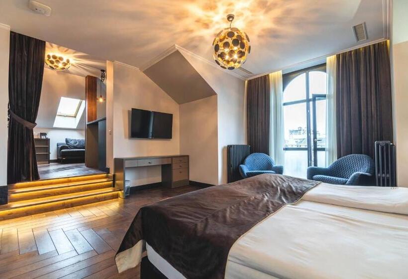 سوئیت پنت هاوس, Grand Hotel Roxolana