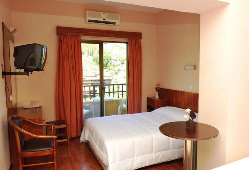 غرفة قياسية, Ekali