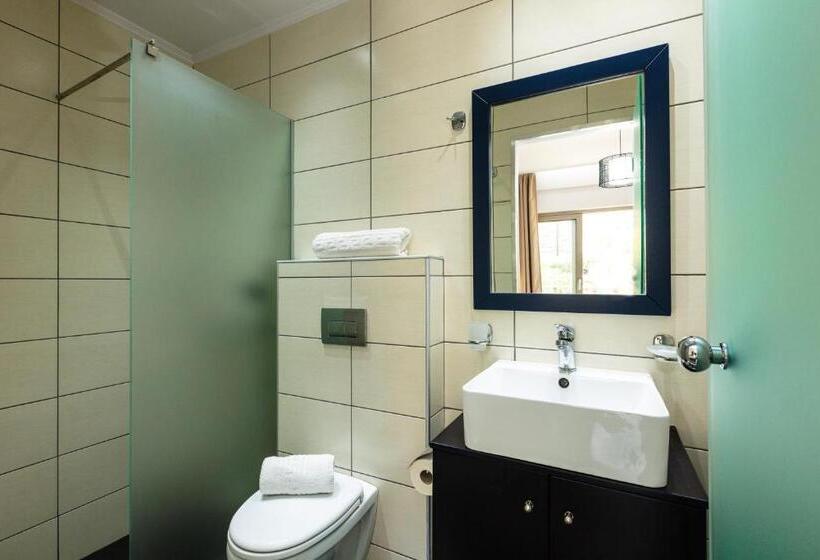 Quarto Triplo Standart Vista Mar Lateral, Gorgona