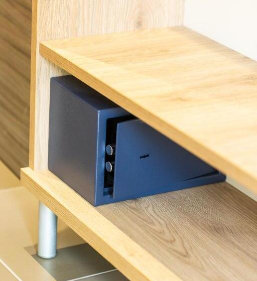 Quarto Quádruplo Standart Vista Mar Lateral, Gorgona