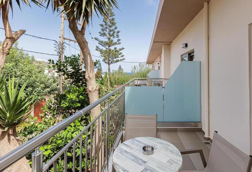 Quarto Quádruplo Standart Vista Mar Lateral, Gorgona