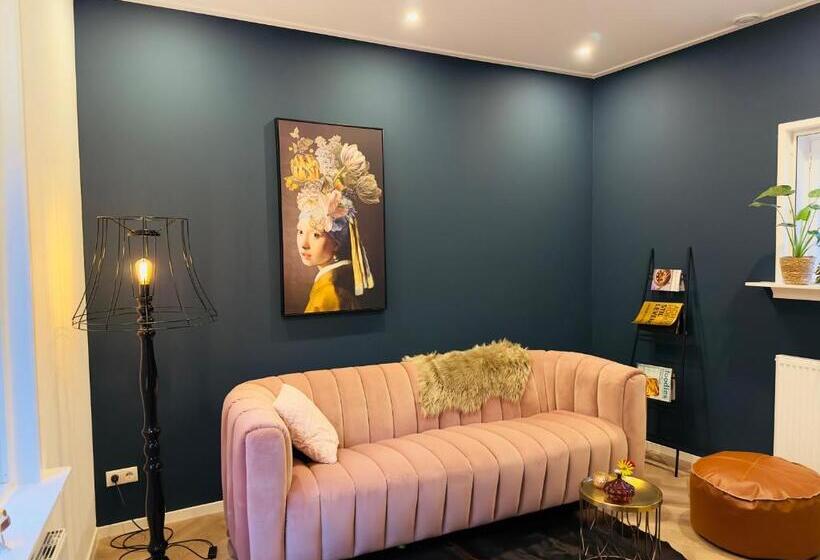 דירת חדר, Boetiekhotel Villa Wanrooy