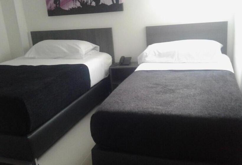 이코노미 룸, Onix