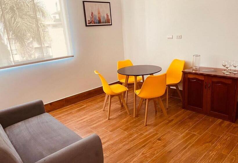 דירת חדר סופריור, Sori Apartments