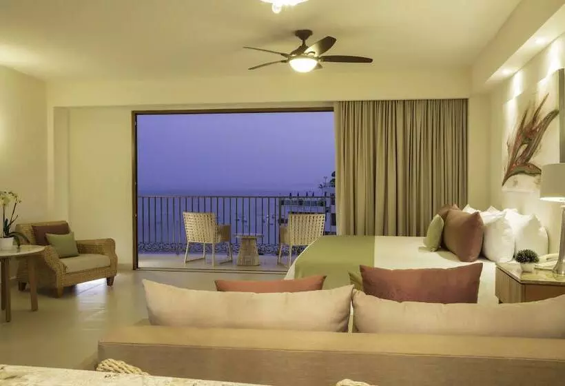 سوییت جونیور با چشم‌انداز دریا, Almar Resort Luxury Lgbt Beach Front Experience