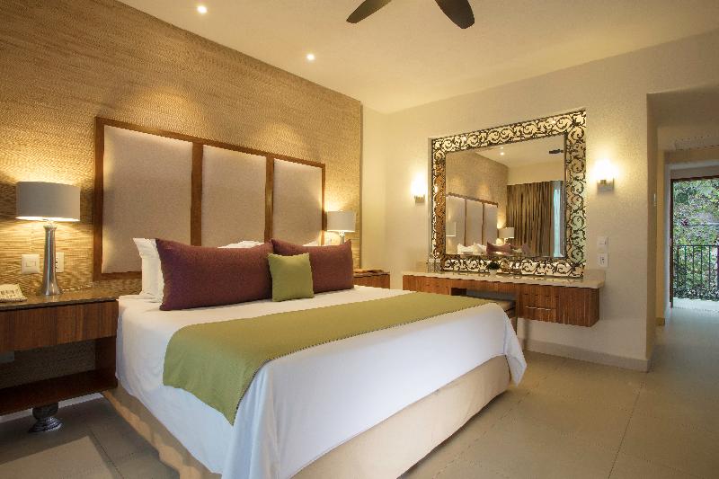 جناح, Almar Resort Luxury Lgbt Beach Front Experience