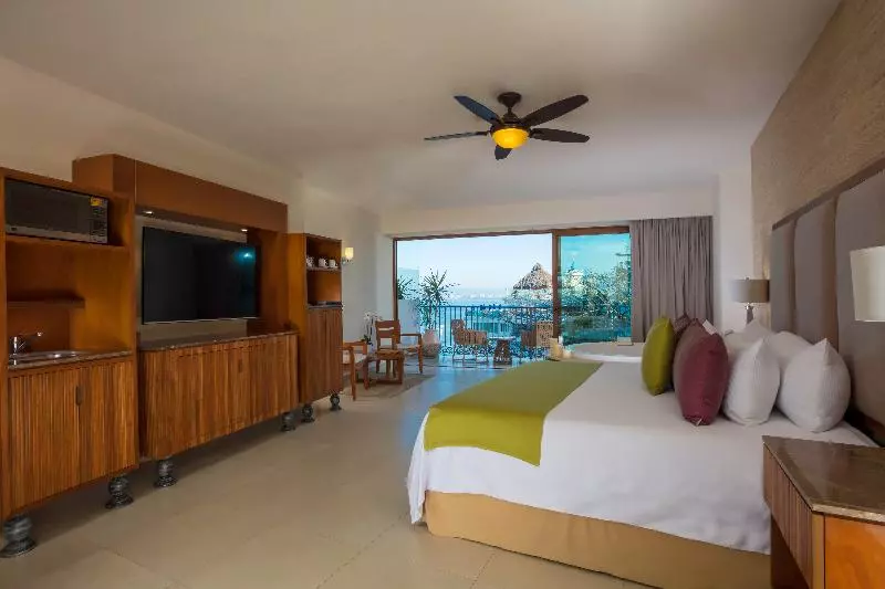 سوییت با چشم‌انداز دریا, Almar Resort Luxury Lgbt Beach Front Experience