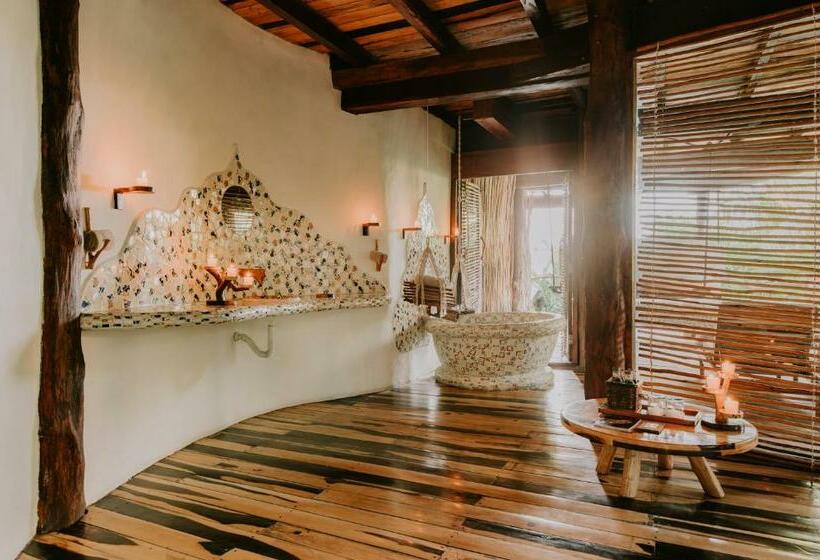 Quarto Estandar, Azulik