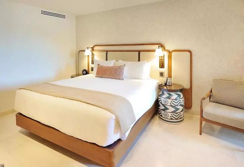 2 Bedrooms Suite Sea View