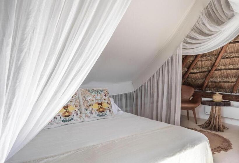 オーシャンビュースイート, Casa Blanca