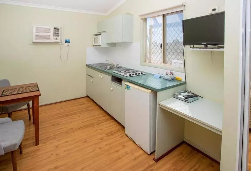 استودیوی استاندارد با تخت دو نفره بزرگ, Discovery Parks  Pilbara Karratha