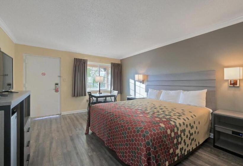 장애인을 위한 킹사이즈 침대 스탠다드 룸, Econo Lodge Woodland Near I 5