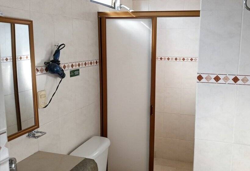 스탠다드 룸 더블 침대 2개, Florencia Regency