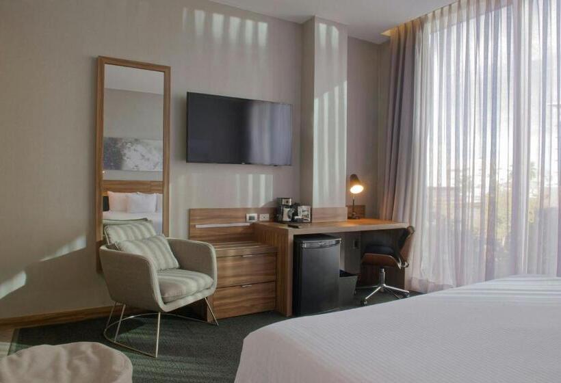 اتاق لوکس با تخت بزرگ, Four Points By Sheraton Distrito Uno Chihuahua