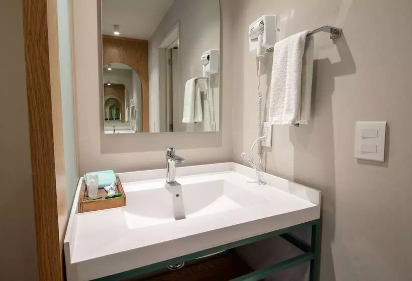 Executive-huone, Oliva Plaza
