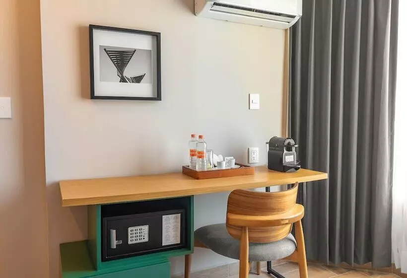 Executive-huone, Oliva Plaza