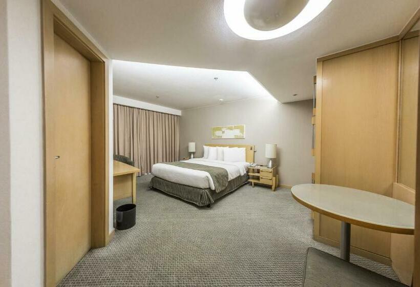 디럭스 룸, Grand Bittar