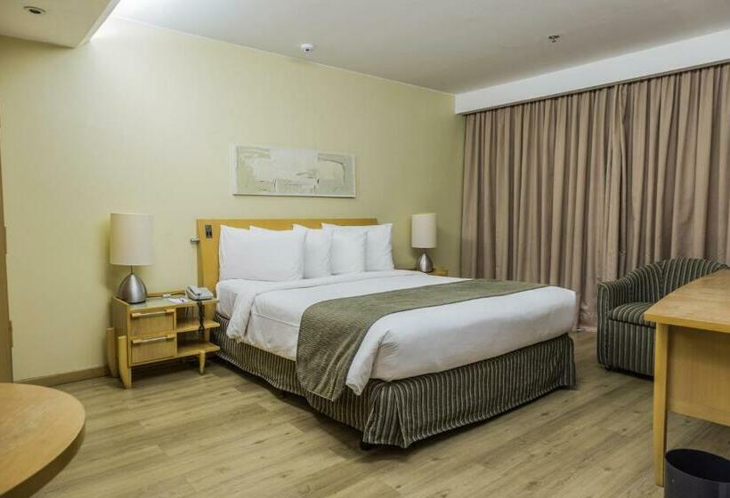 חדר דלוקס, Grand Bittar