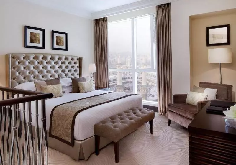 キングサイズベッドのスタンダードルーム, Makkah Clock Royal Tower, A Fairmont