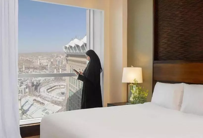 キングサイズベッドのスイートルーム, Makkah Clock Royal Tower, A Fairmont