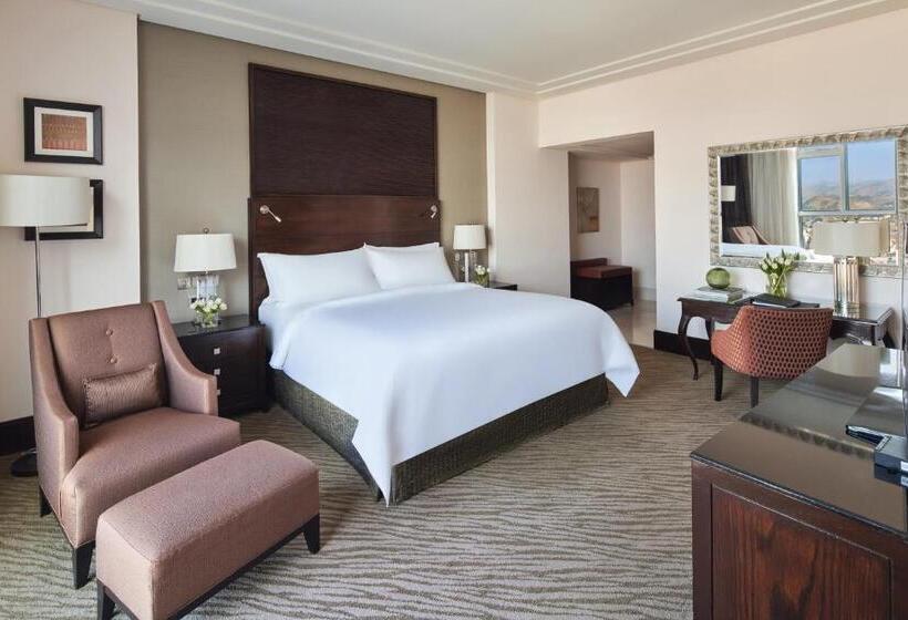 キングサイズベッドのスタンダードルーム, Makkah Clock Royal Tower, A Fairmont