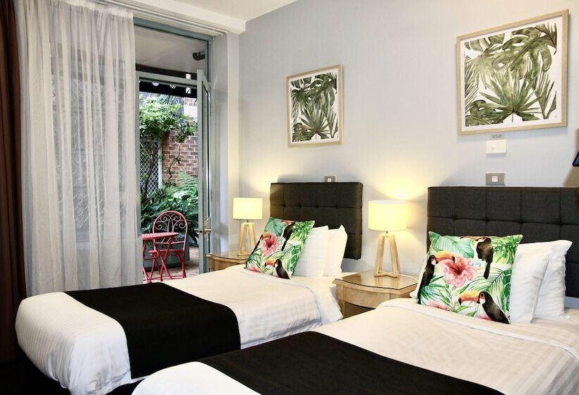 اتاق استاندارد, Mariners Court Hotel Sydney