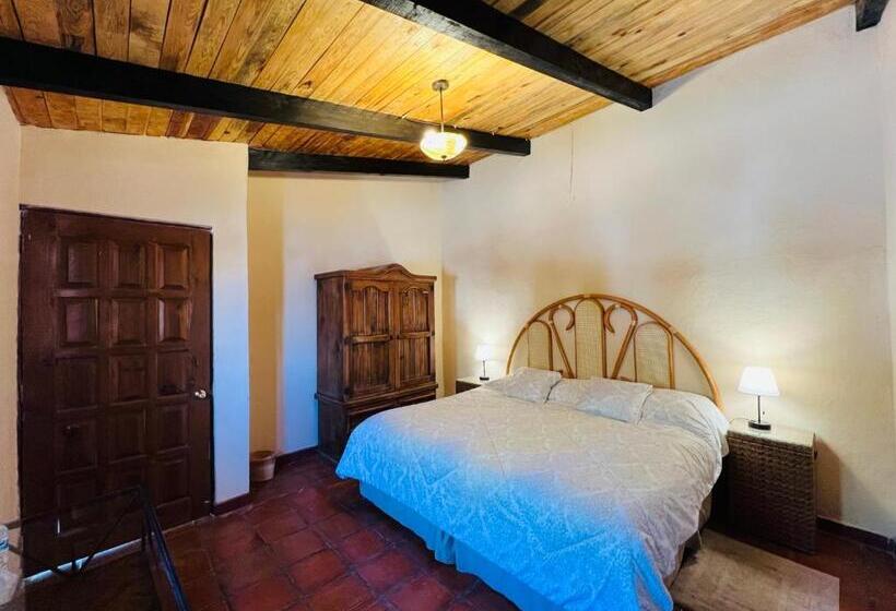 غرفة قياسية سرير كينج, Parador Vernal