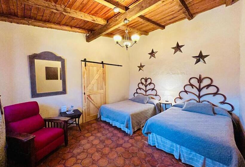 غرفة قياسية رباعية, Parador Vernal