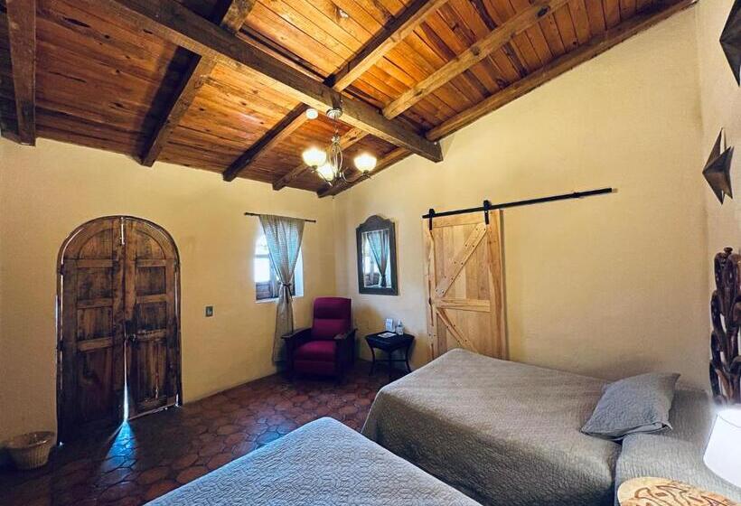 四人标准间, Parador Vernal